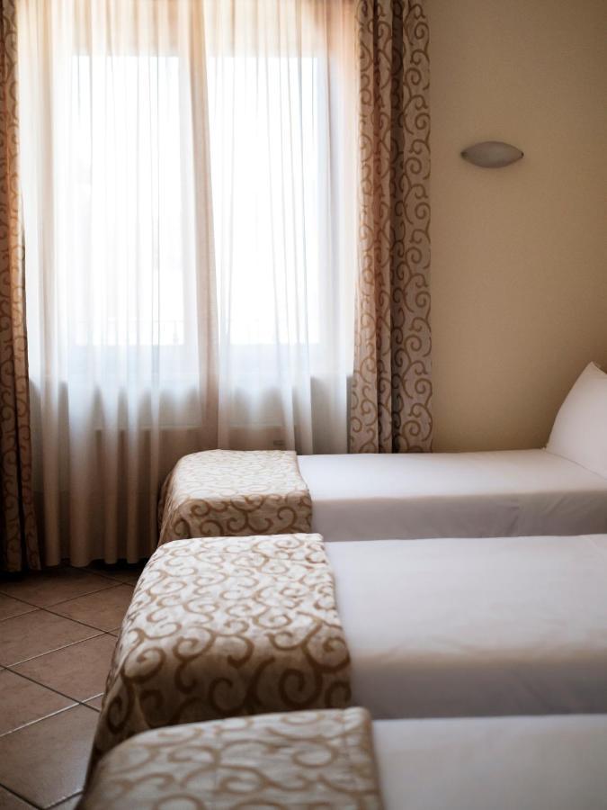 Hotel Lory Forli Luaran gambar