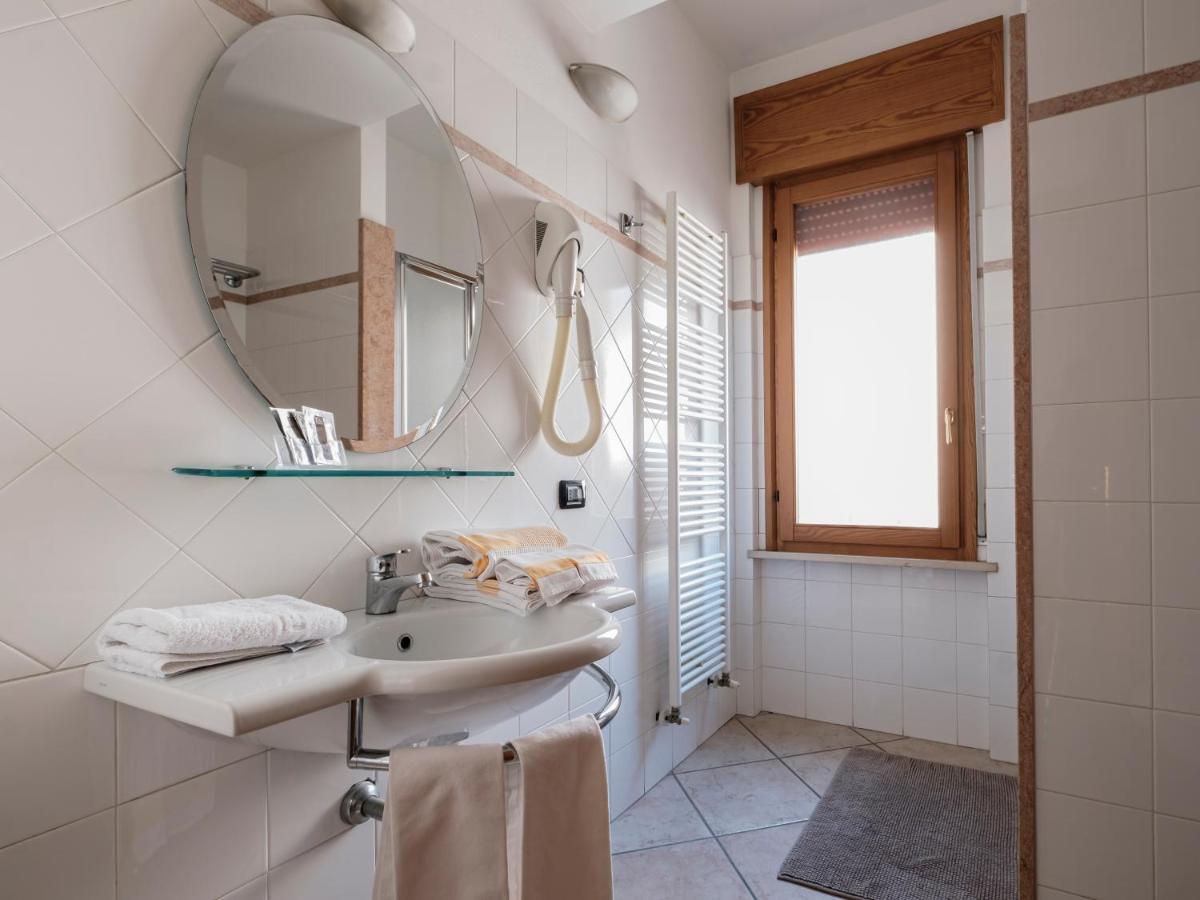 Hotel Lory Forli Luaran gambar