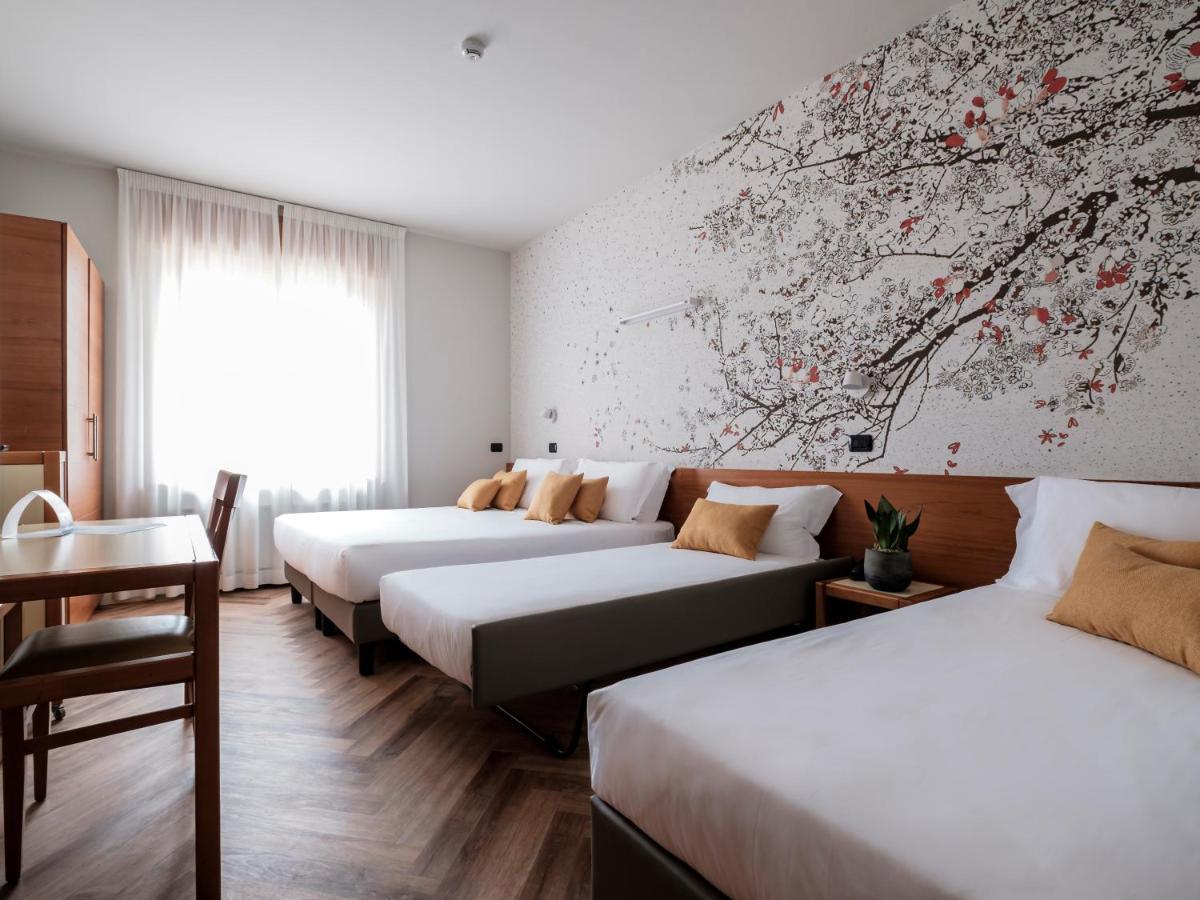 Hotel Lory Forli Luaran gambar