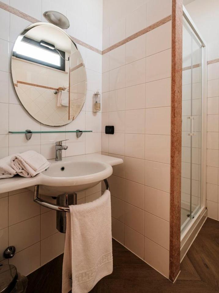 Hotel Lory Forli Luaran gambar